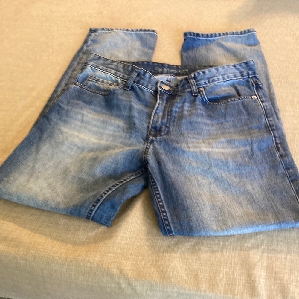 Calvin Klein size 32/30 slim straight blue jeans.